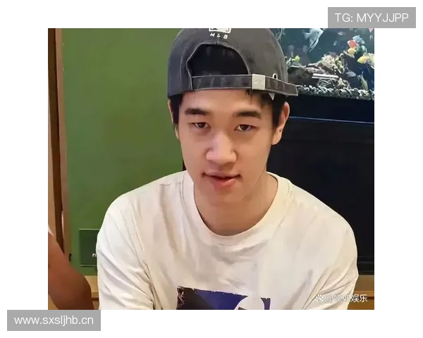 潘展乐又开始直播炫钱包了，这钱追他一天都数不过来吧？