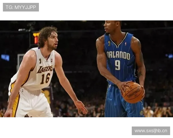 拉沙德·刘易斯三分投射提升球队拉开空间效率明显