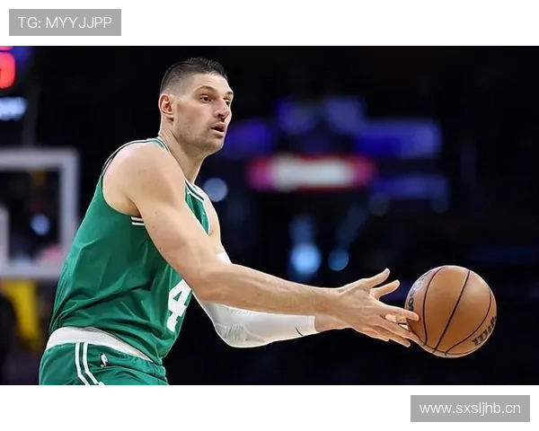 武切维奇高效挡拆拉开内线空间，提升魔术关键得分能力