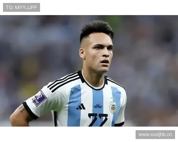 阿尔瓦雷斯 vs 劳塔罗：阿根廷主力中锋对比分析